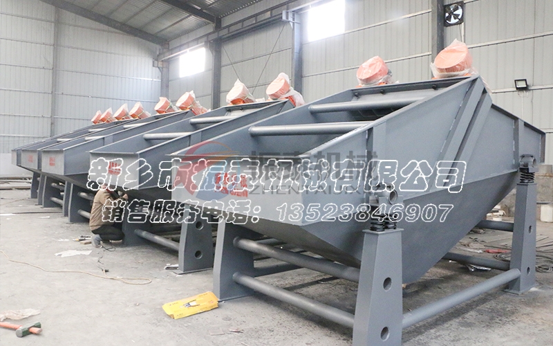 脫水篩振動電機(jī)選型全攻略:提升生產(chǎn)效率的關(guān)鍵 脫水篩振動電機(jī)選型全攻略:提升生產(chǎn)效率的關(guān)鍵